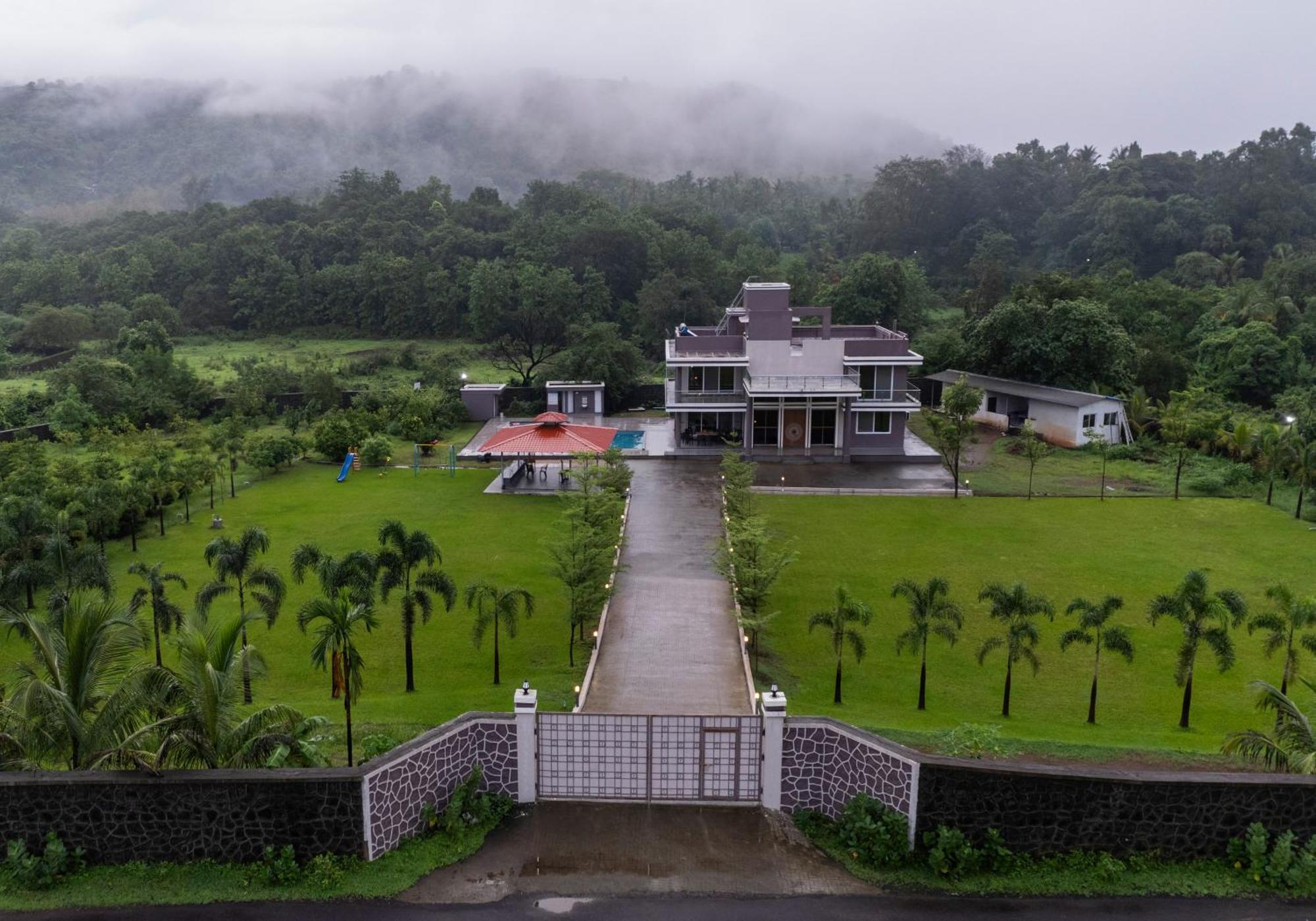 Stayscape Shreeji Farms 4Bhk Karjat Zewnętrze zdjęcie